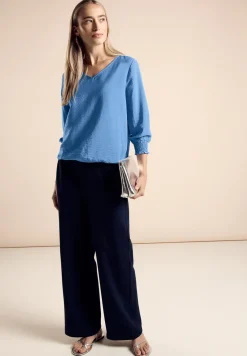 Blouse met smokdetail