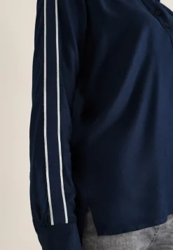 Blouse met tape details