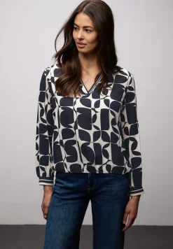 Blouse met tape details