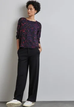Blouse met tape details