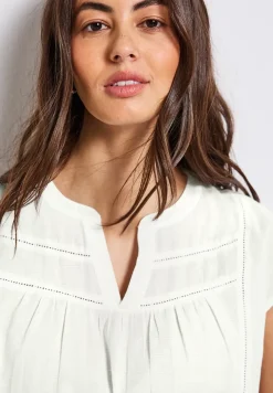 Blouse met tape details