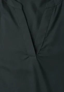 Blouseshirt in effen kleur met gespleten hals