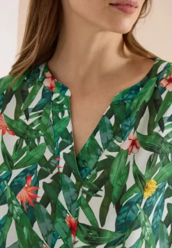 Blouseshirt met korte mouwen en gespleten hals