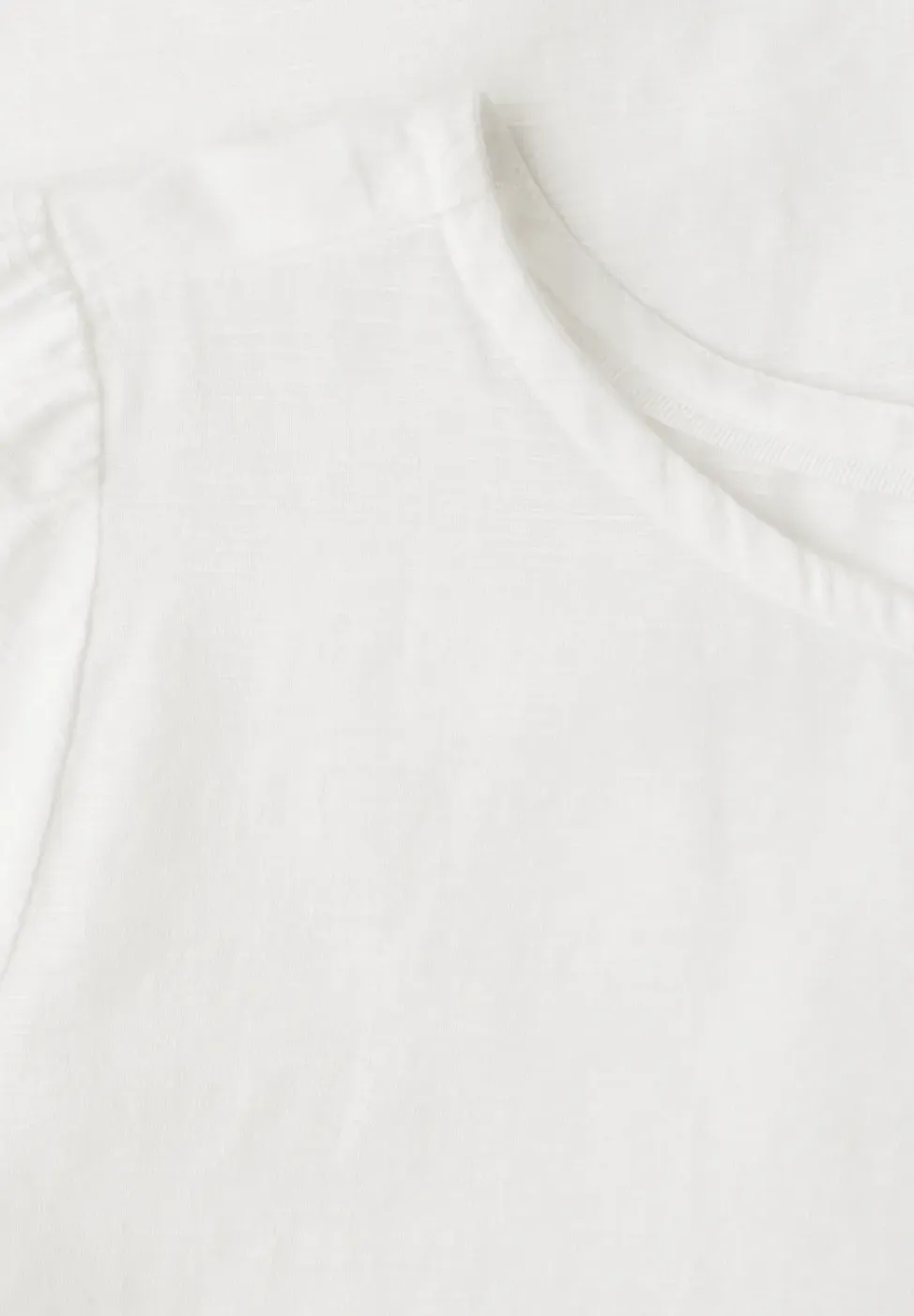 Blouseshirt met ronde hals en tapedetails