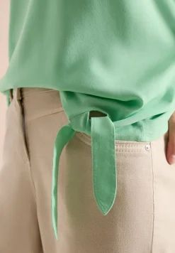 Blouse shirt met V-hals en knoop