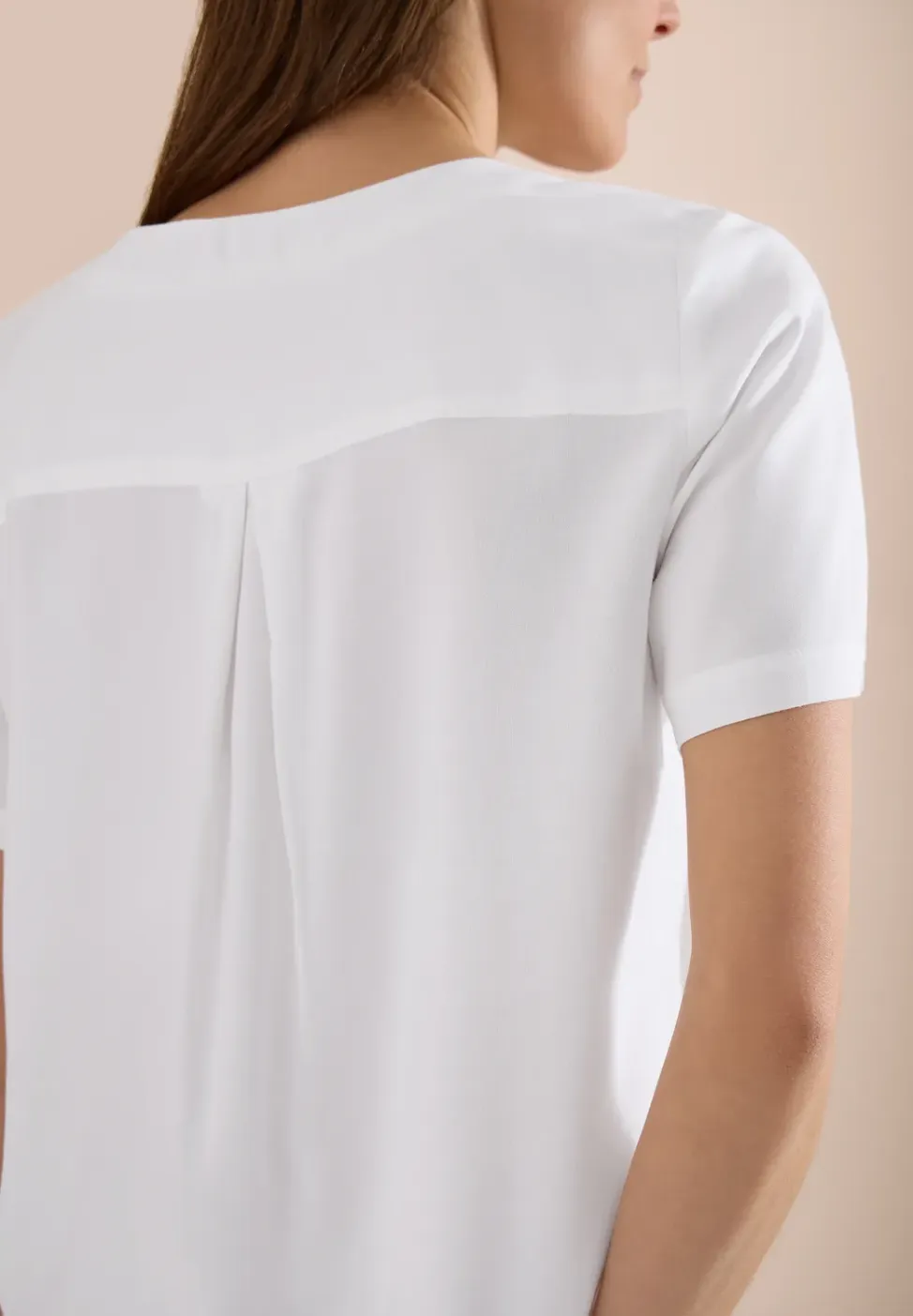 Blouse shirt met V-hals en knoop