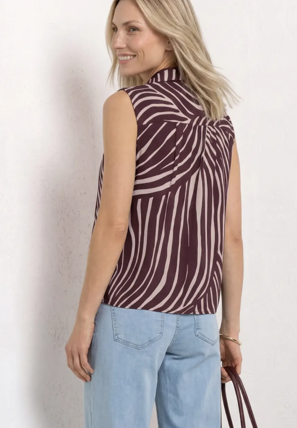 Blousetop met bowlingkraag en knoop