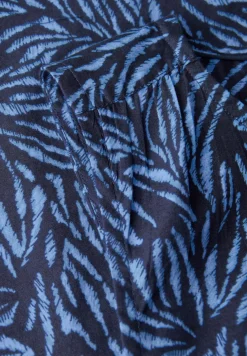 Blousetop met minimale print