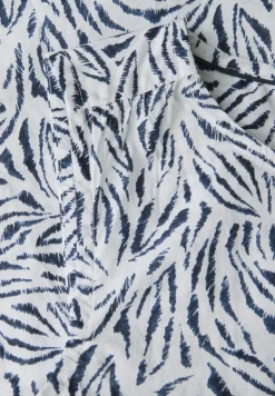 Blousetop met minimale print