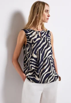 Blousetop met uitsnijding