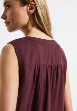 Blousetop met gespleten hals