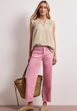 Blousetop met gespleten hals en shiffley-details