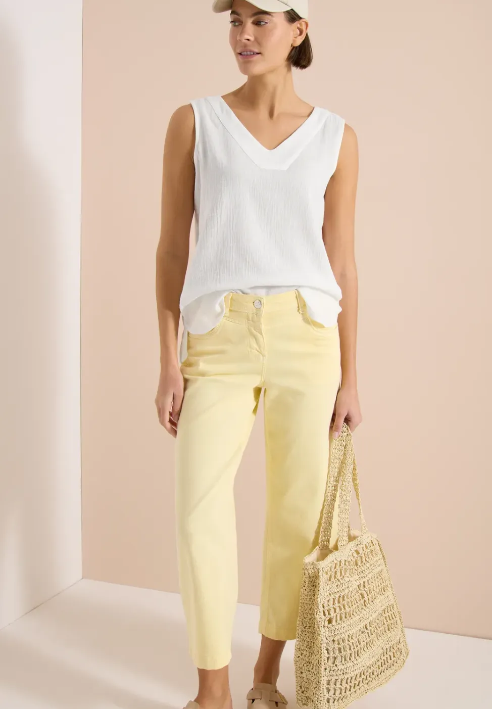 Blousetop met V-hals van mousseline