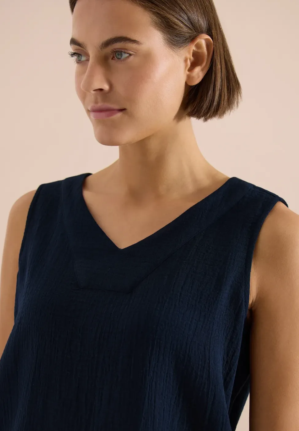 Blousetop met V-hals van mousseline