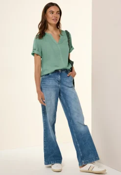 Blouse van viscose met gespleten hals