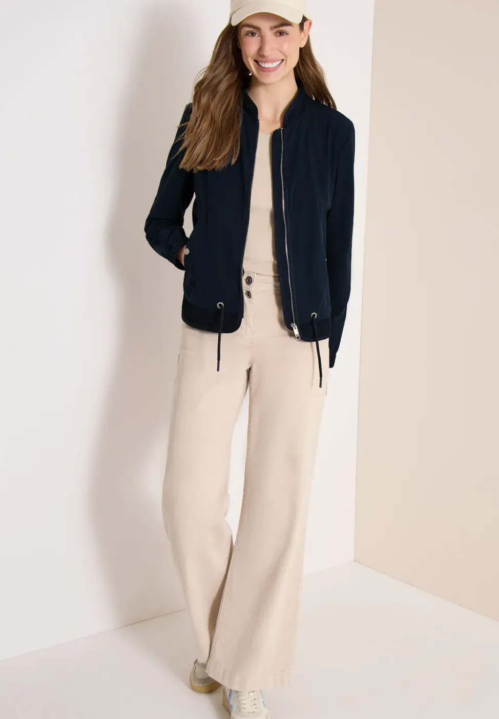 Blouson met trekkoord en mesh details