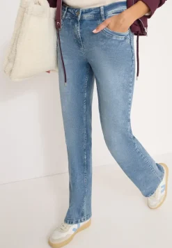 Bootcut jeans