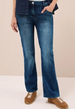 Bootcut jeans