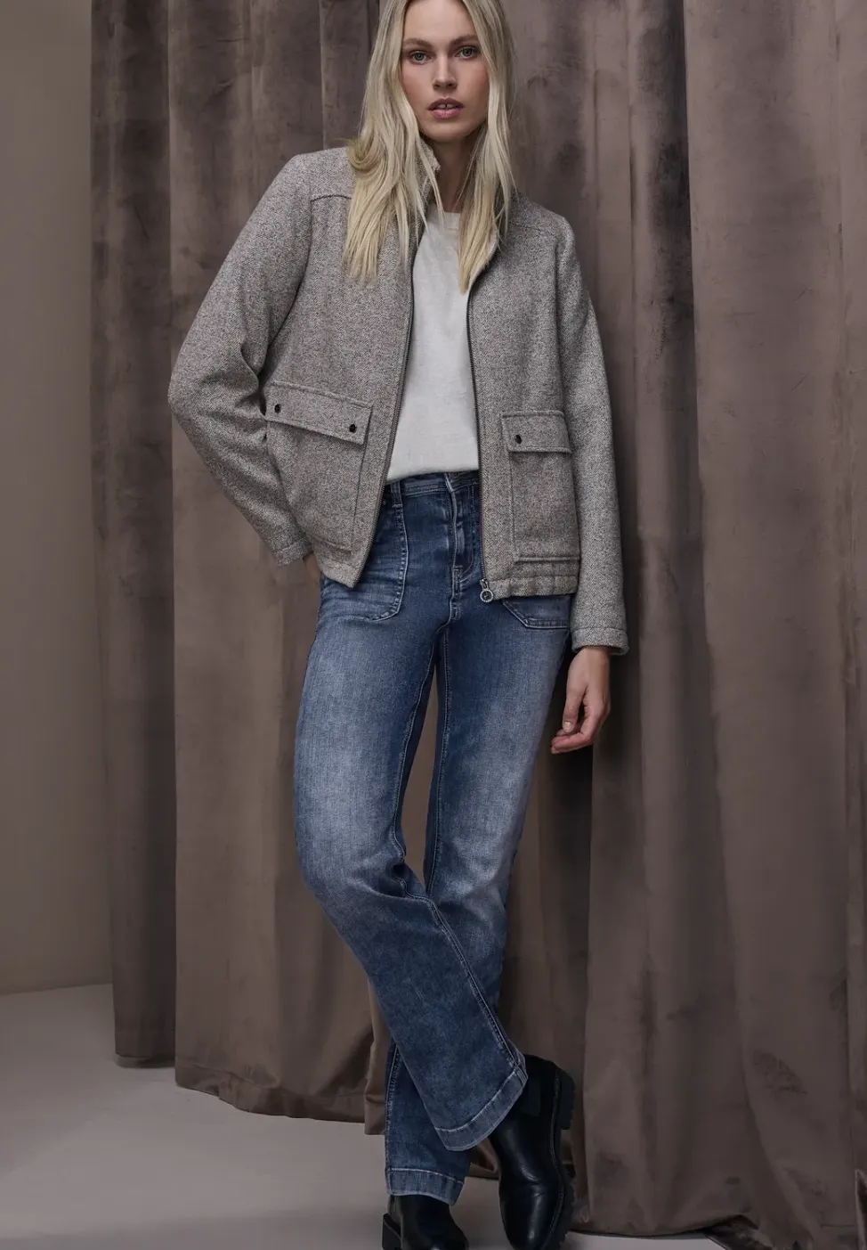 Bootcut jeans