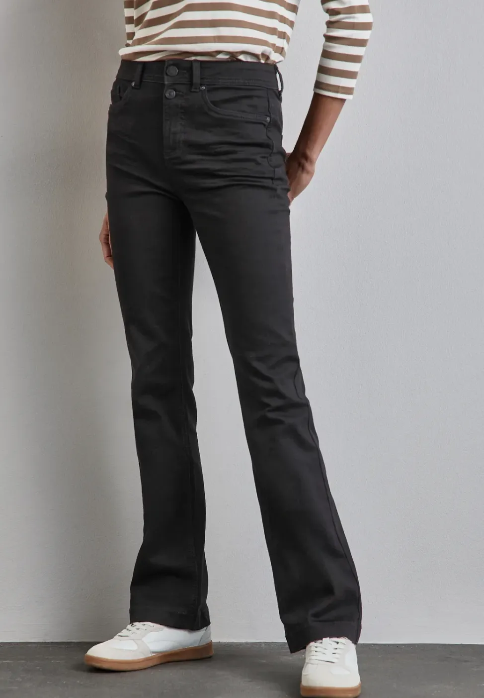 Bootcut jeans