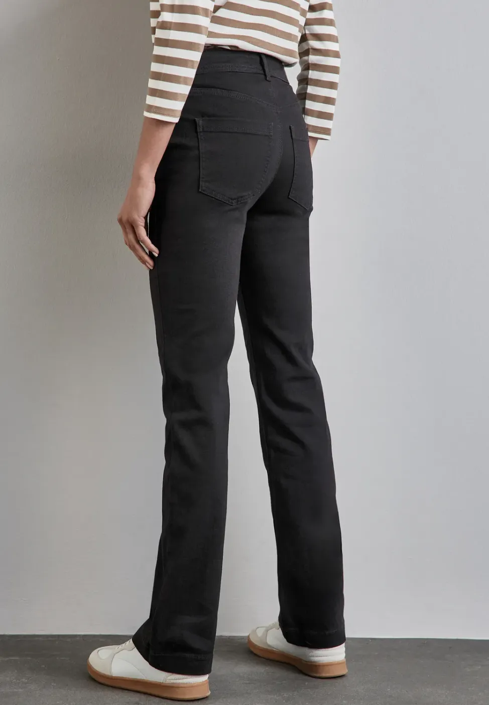 Bootcut jeans