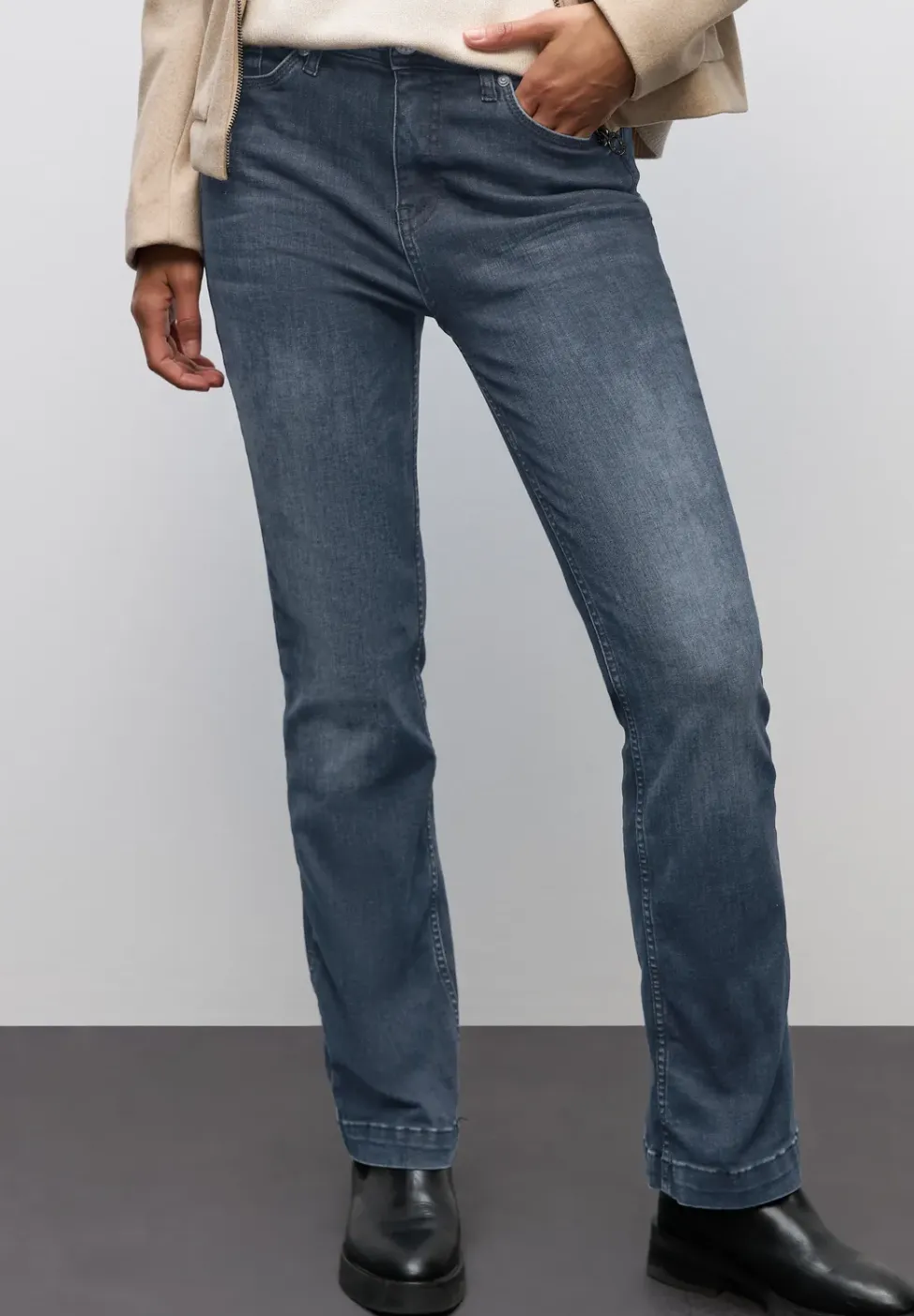 Bootcut jeans