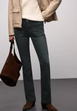 Bootcut jeans