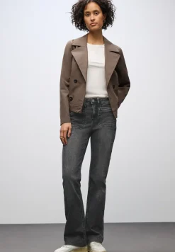 Bootcut jeans