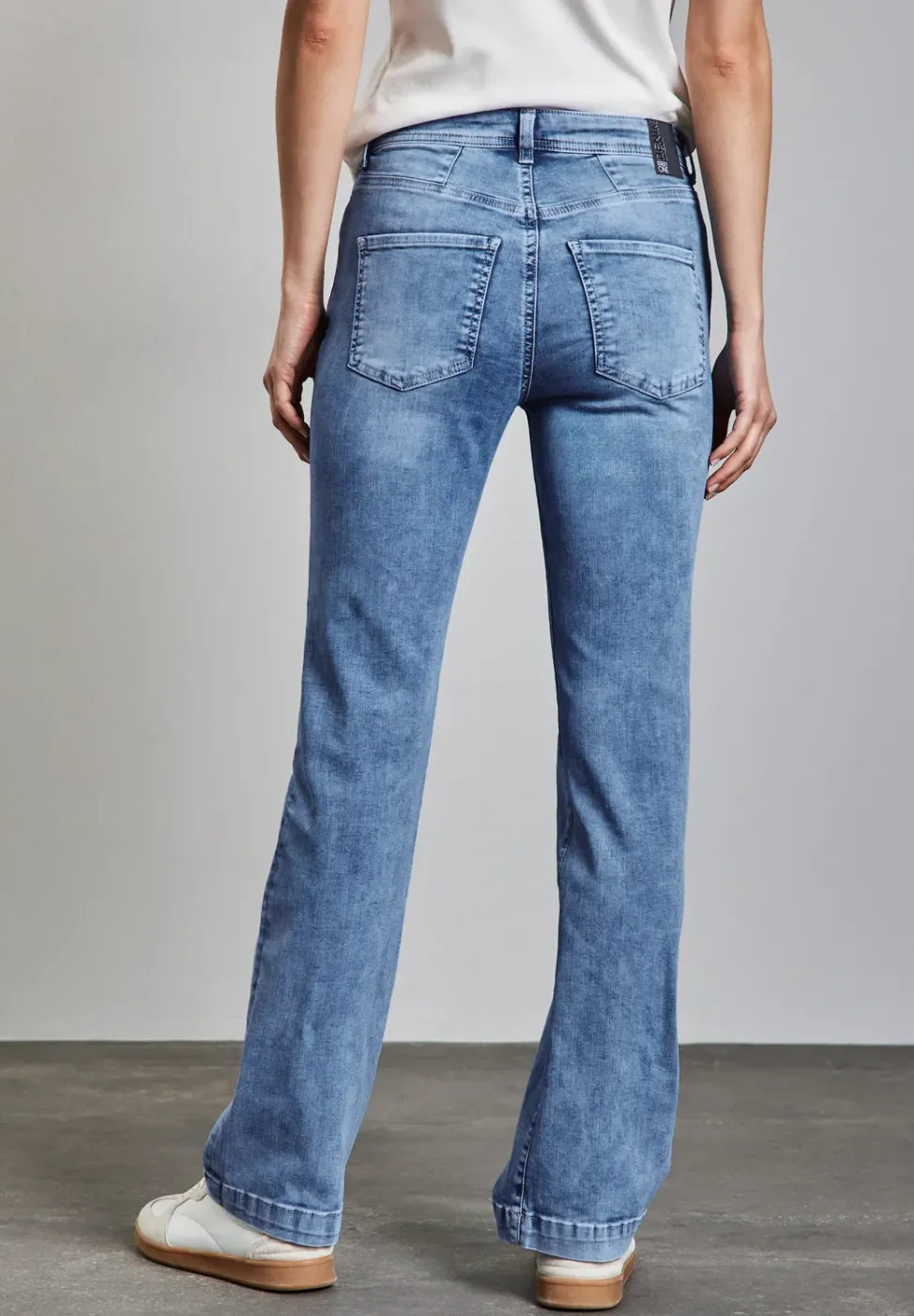 Bootcut jeans