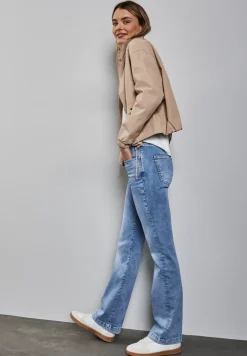 Bootcut jeans