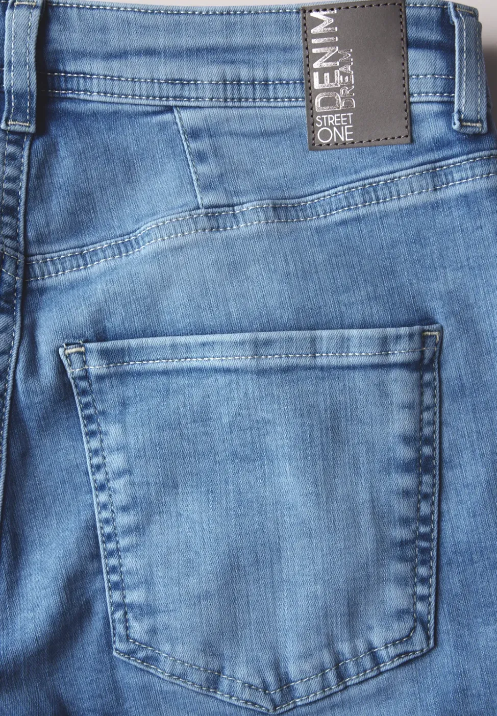 Bootcut jeans