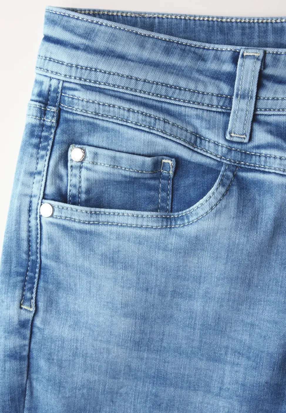 Bootcut jeans