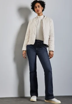 Bootcut jeans