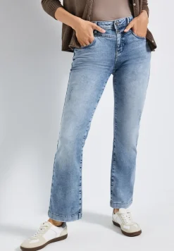 Bootcut jeans