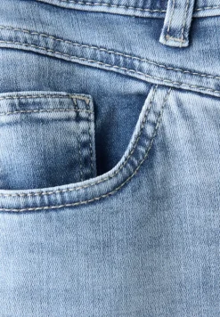 Bootcut jeans