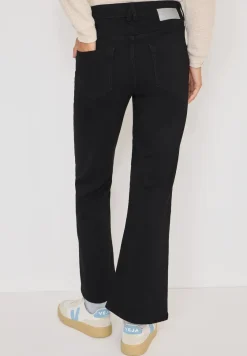 Bootcut jeans