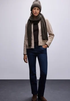 Bouclé muts