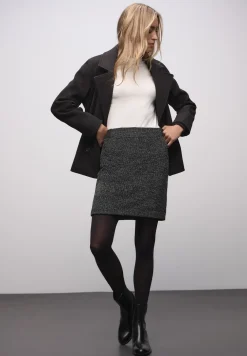 Bouclé rok