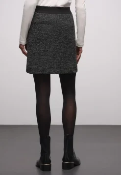 Bouclé rok