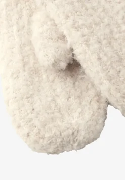Bouclé wanten
