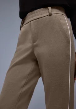 Broek met banddetail