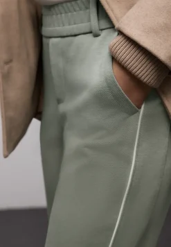 Broek met banddetail