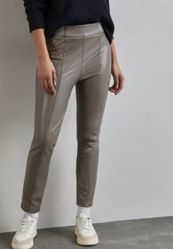 Broek met coating