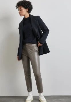 Broek met coating