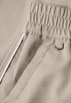 Broek met galonstrepen