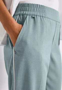 Broek met galonstrepen