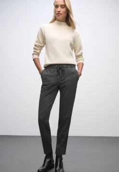 Broek met galonstrepen