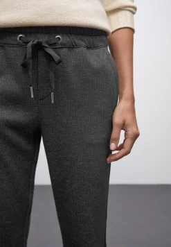 Broek met galonstrepen
