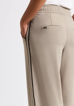 Broek met galonstrepen