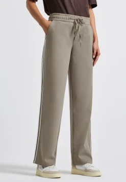 Broek met galonstrepen